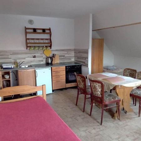 Apartman Police Nad Metuji Apartment Ngoại thất bức ảnh