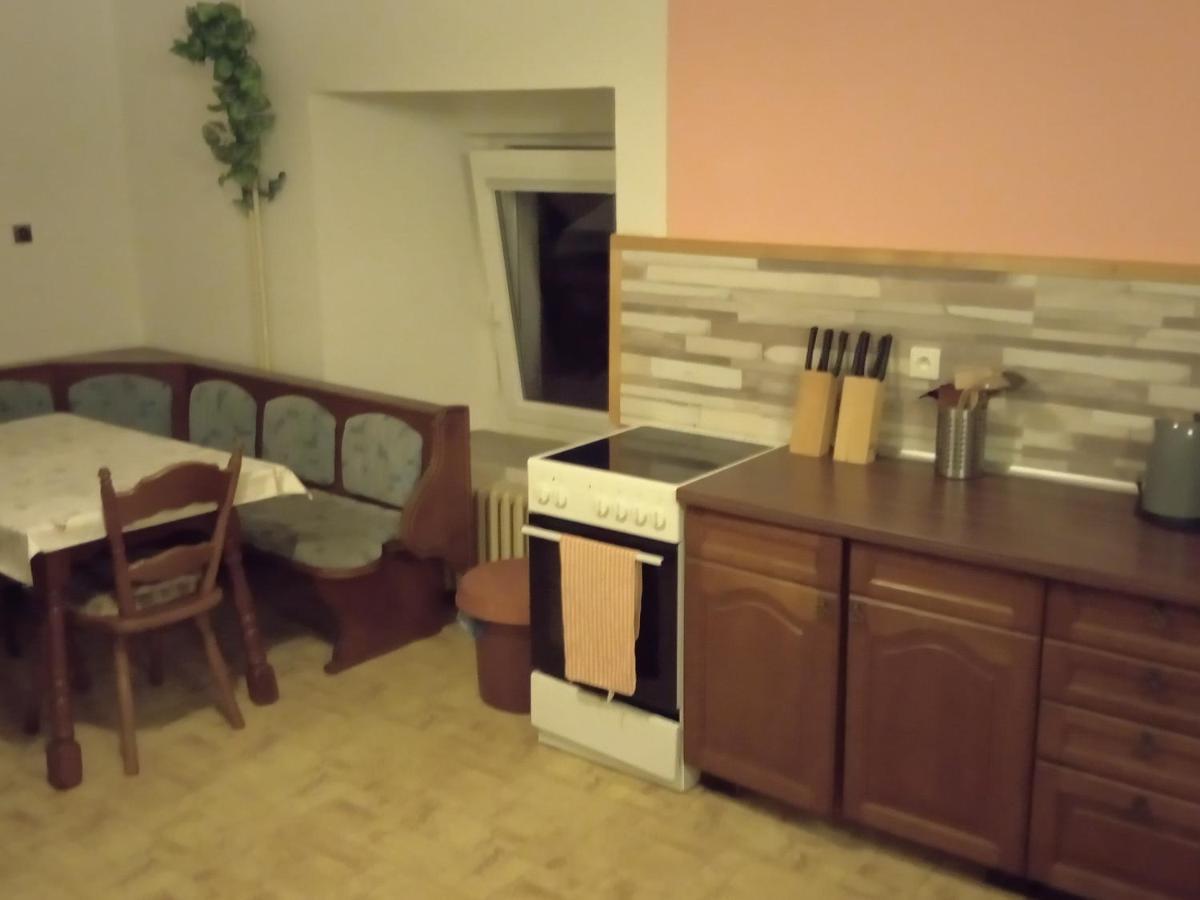 Apartman Police Nad Metuji Apartment Ngoại thất bức ảnh